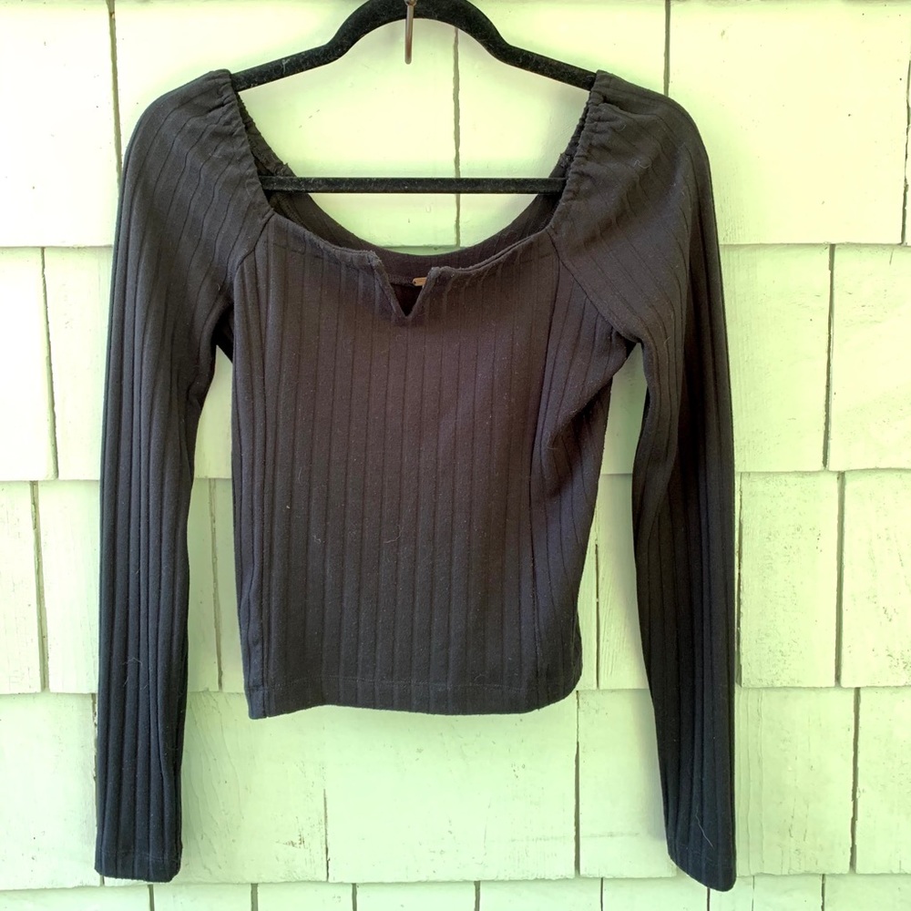 black free people v-neck long sleeve